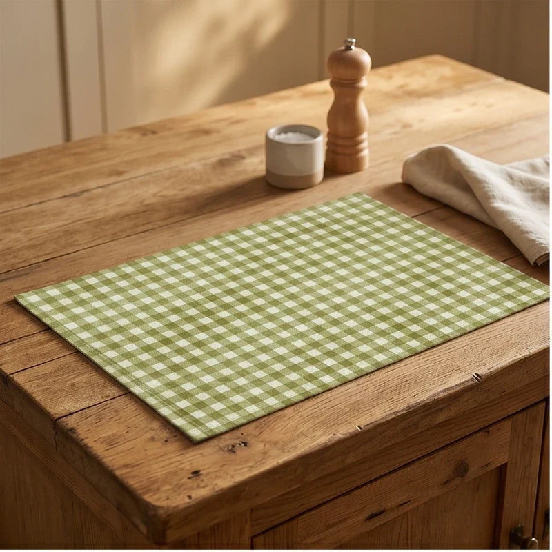 6 4/6/8pcs Checkered Pattern Placemats Dining Table Mats Modern Plaid Printed Design for Party Multi Color Table Mat Kitchen Decor lifestyle photo
