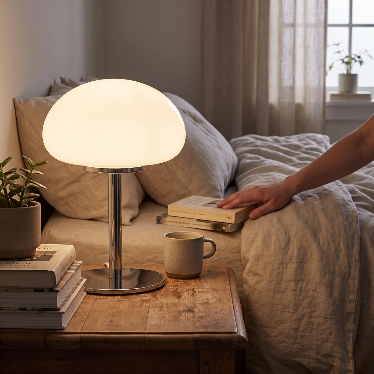 Zephyr Glass Mushroom Dome Lamp
