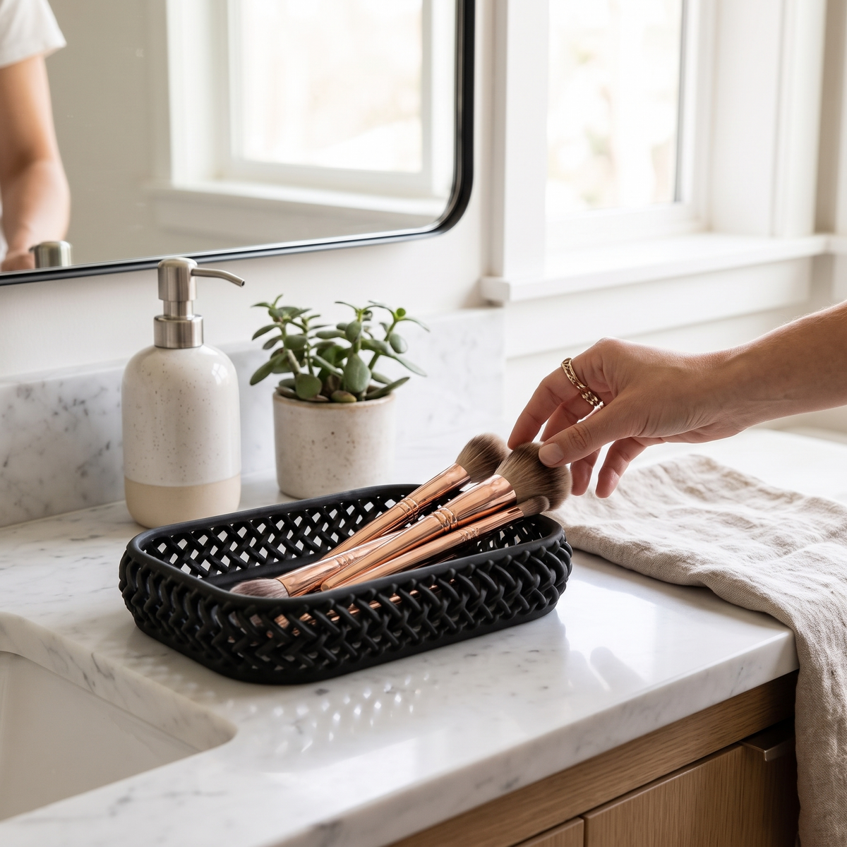 Trellis Woven Storage Tray