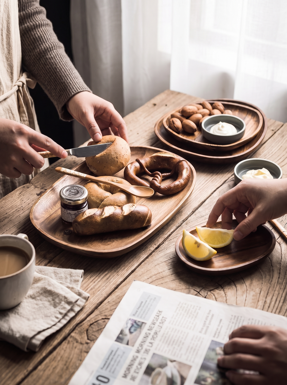 Acacia Handcrafted Wood Serving Plate 5-Piece Set lifestyle image 3